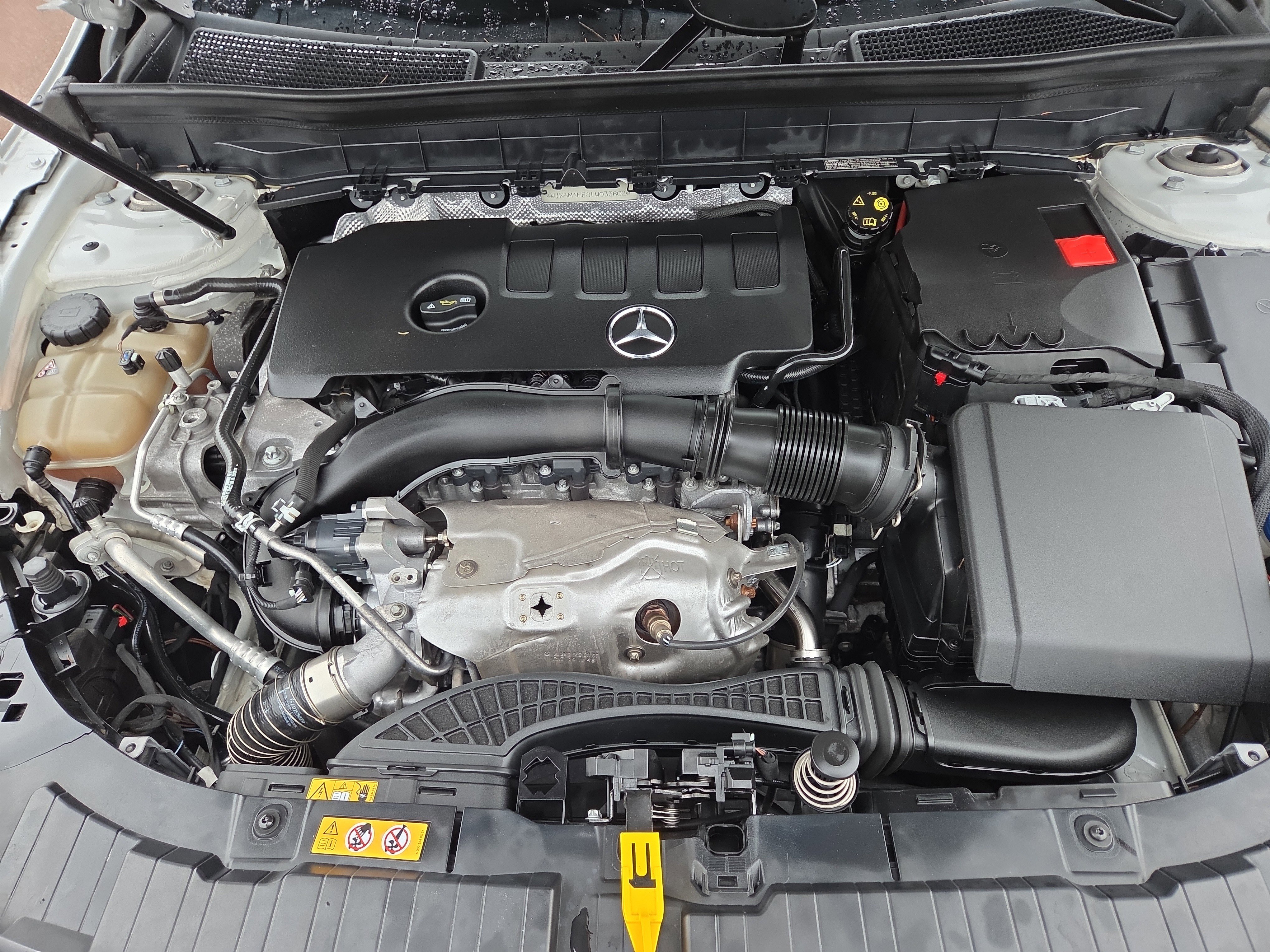 Used 2020 Mercedes-Benz GLB 250 4MATIC image 28