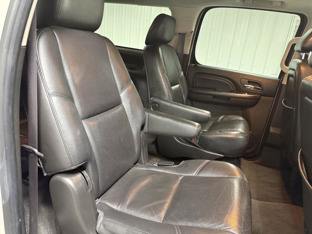 Used 2012 GMC Yukon XL Denali AWD/4WD image 35