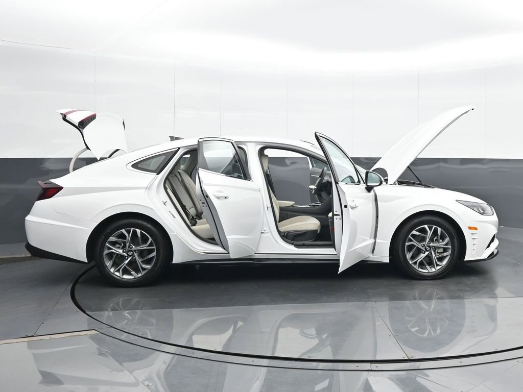 Used 2023 Hyundai Sonata SEL w/ Cargo Package image 27