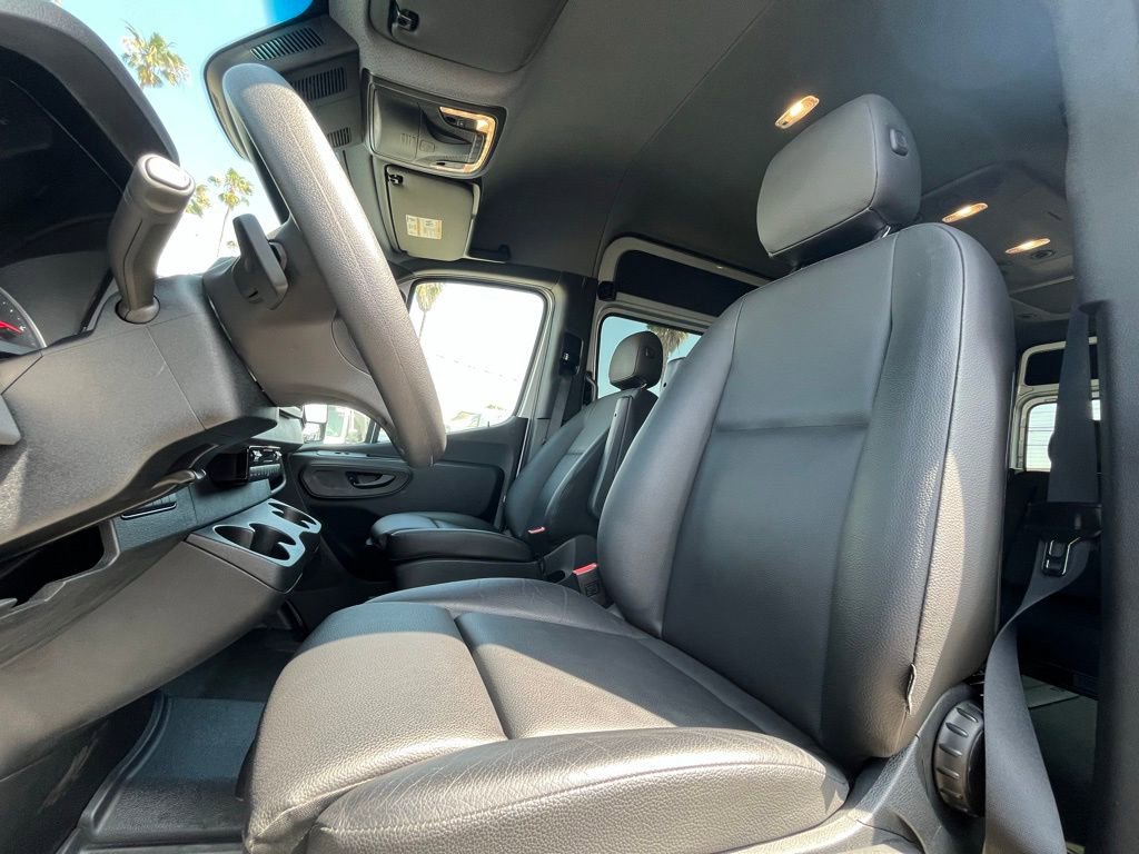 Used 2024 Mercedes-Benz Sprinter 2500 image 14
