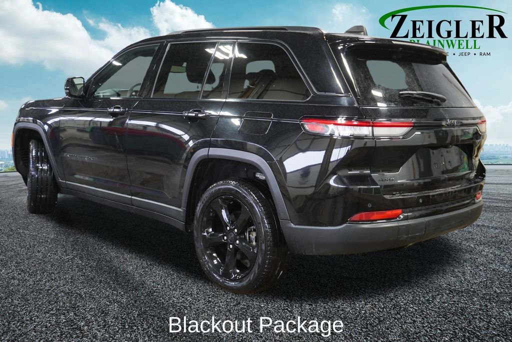 Used 2023 Jeep Grand Cherokee Altitude video 2