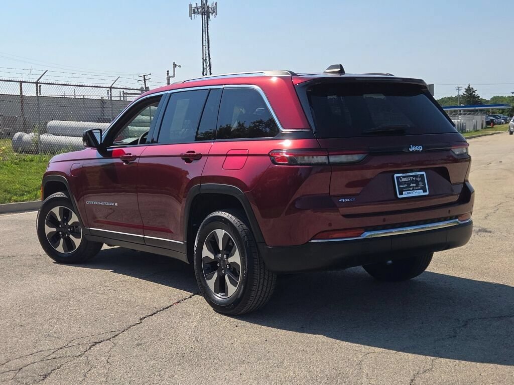Certified 2022 Jeep Grand Cherokee Limited 4xe AWD/4WD image 16