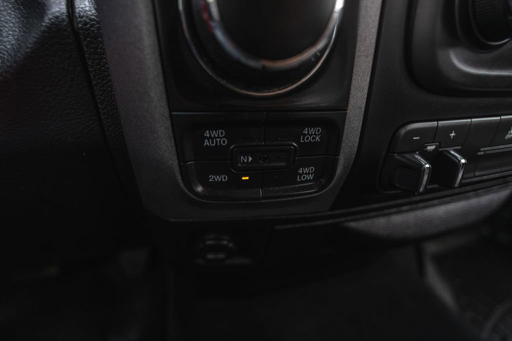 Used 2016 RAM 1500 Express w/ Popular Equipment Group AWD/4WD image 19