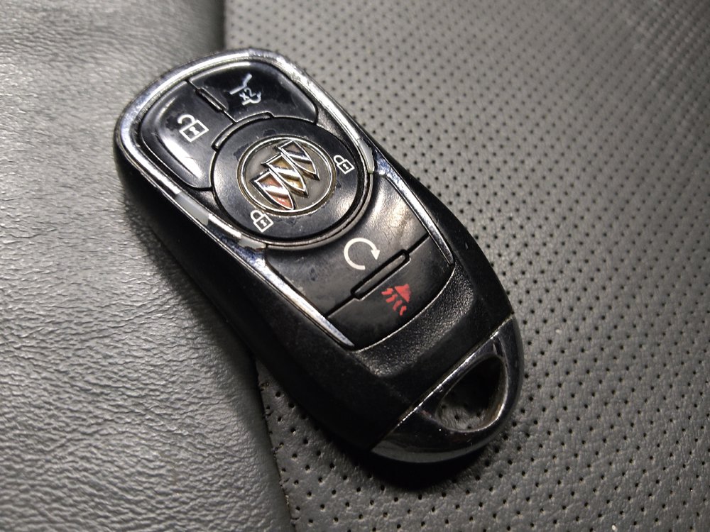 Used 2022 Buick Enclave Premium FWD image 32