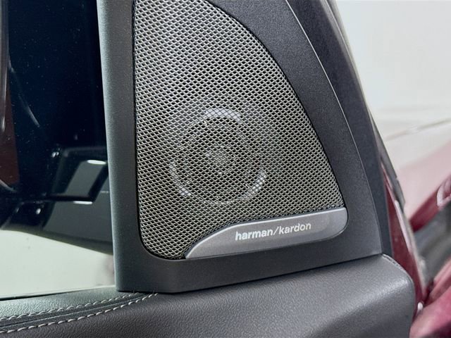 Used 2023 BMW X7 xDrive40i w/ M Sport Package image 19