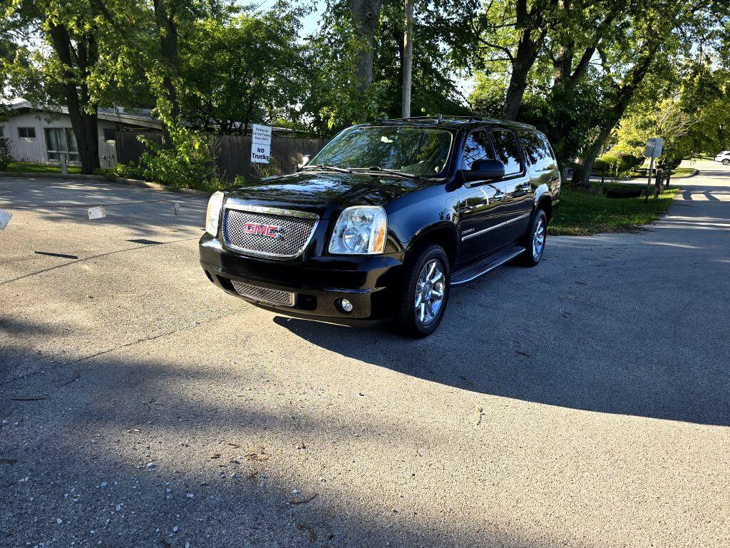 Used 2013 GMC Yukon XL Denali image 7