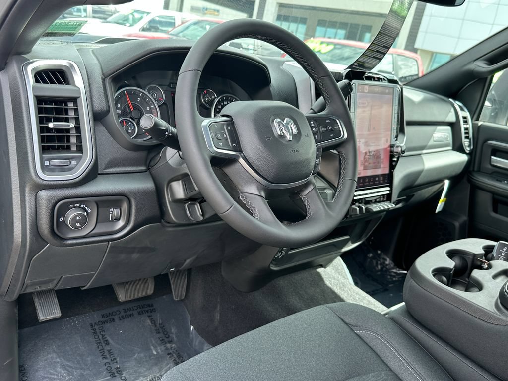 New 2026 RAM 2500 Big Horn AWD/4WD image 18