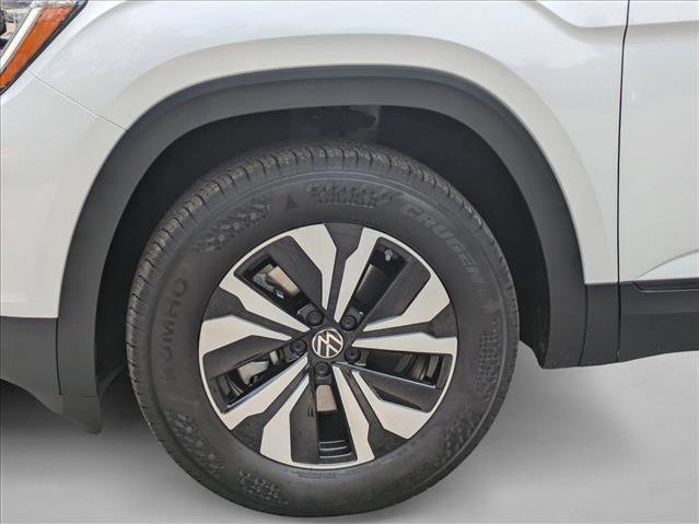 New 2026 Volkswagen Atlas SE image 10