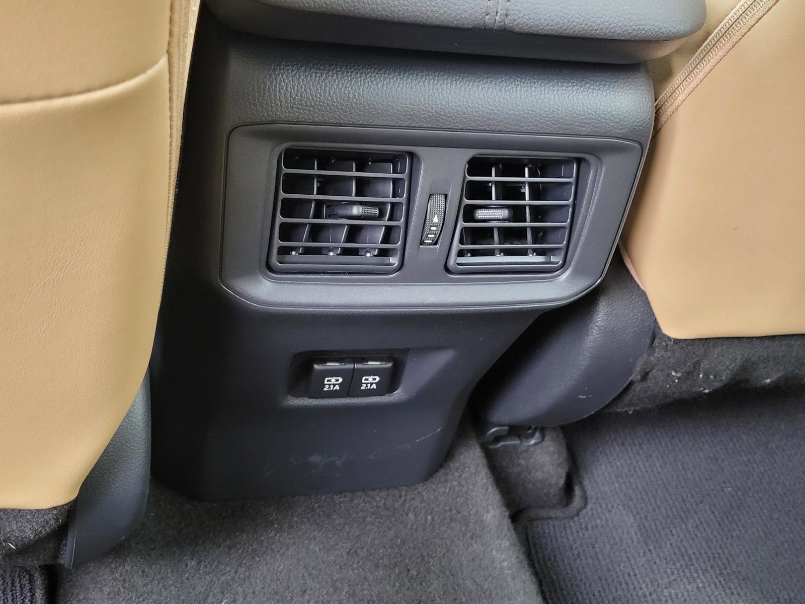 Used 2019 Toyota RAV4 XLE Premium image 25