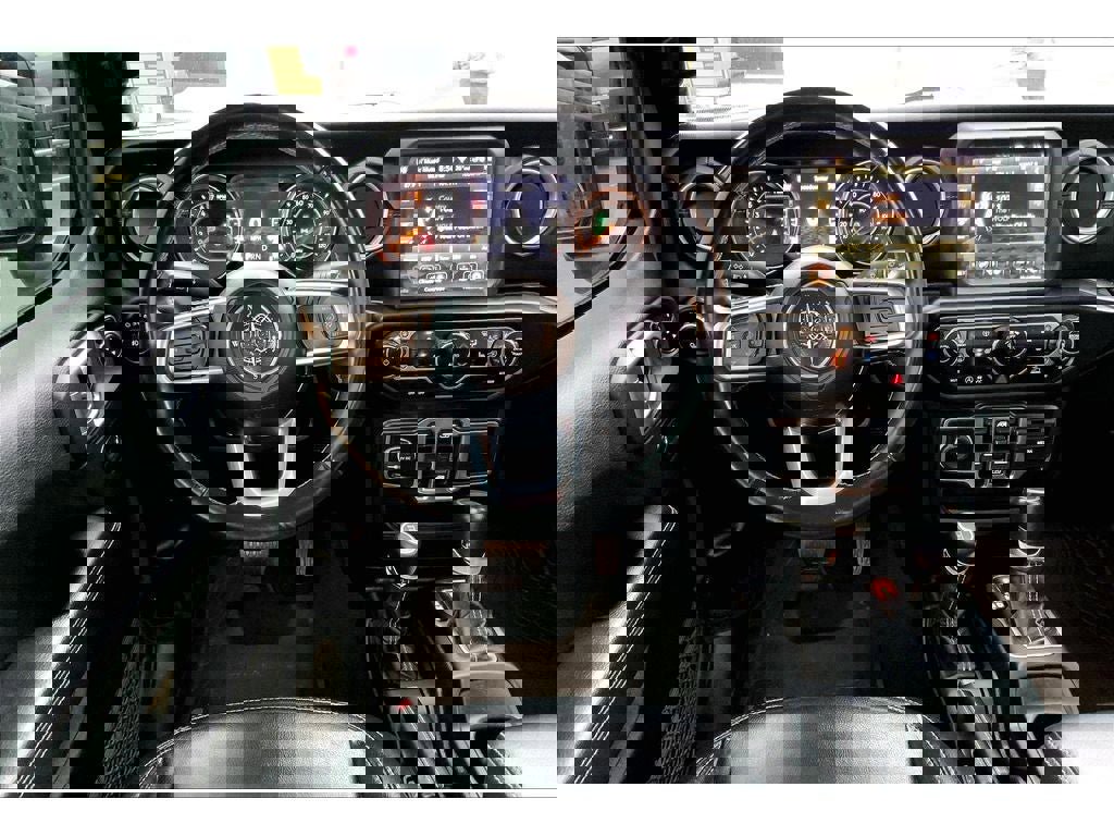 Used 2020 Jeep Gladiator Overland w/ Popular Equipment Package image 6