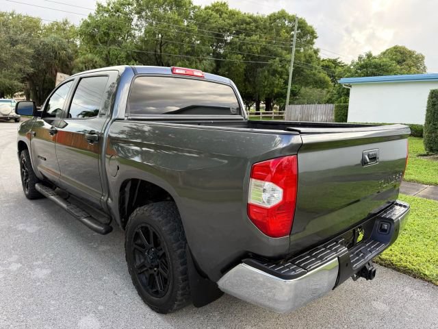 Used 2018 Toyota Tundra SR5 w/ SR5 Upgrade Package image 7