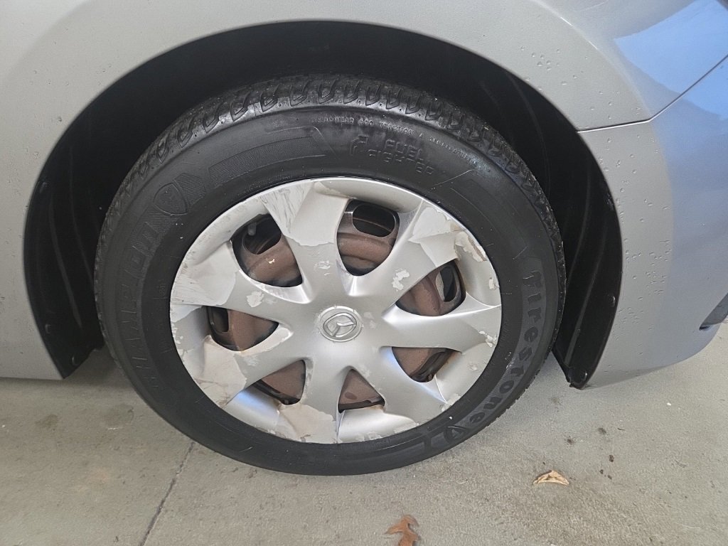 Used 2015 MAZDA MAZDA3 i Sport image 28