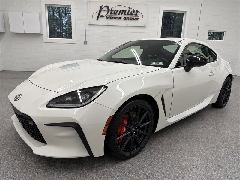 Used 2024 Toyota GR86 Premium w/ Performance Package RWD image 1