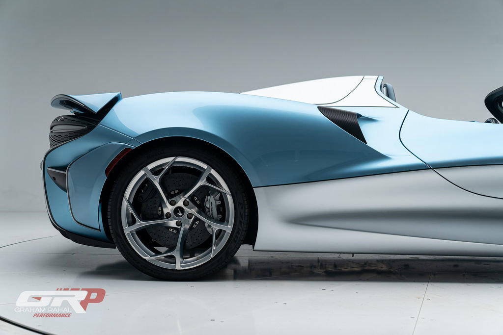 Used 2021 McLaren Elva RWD image 18