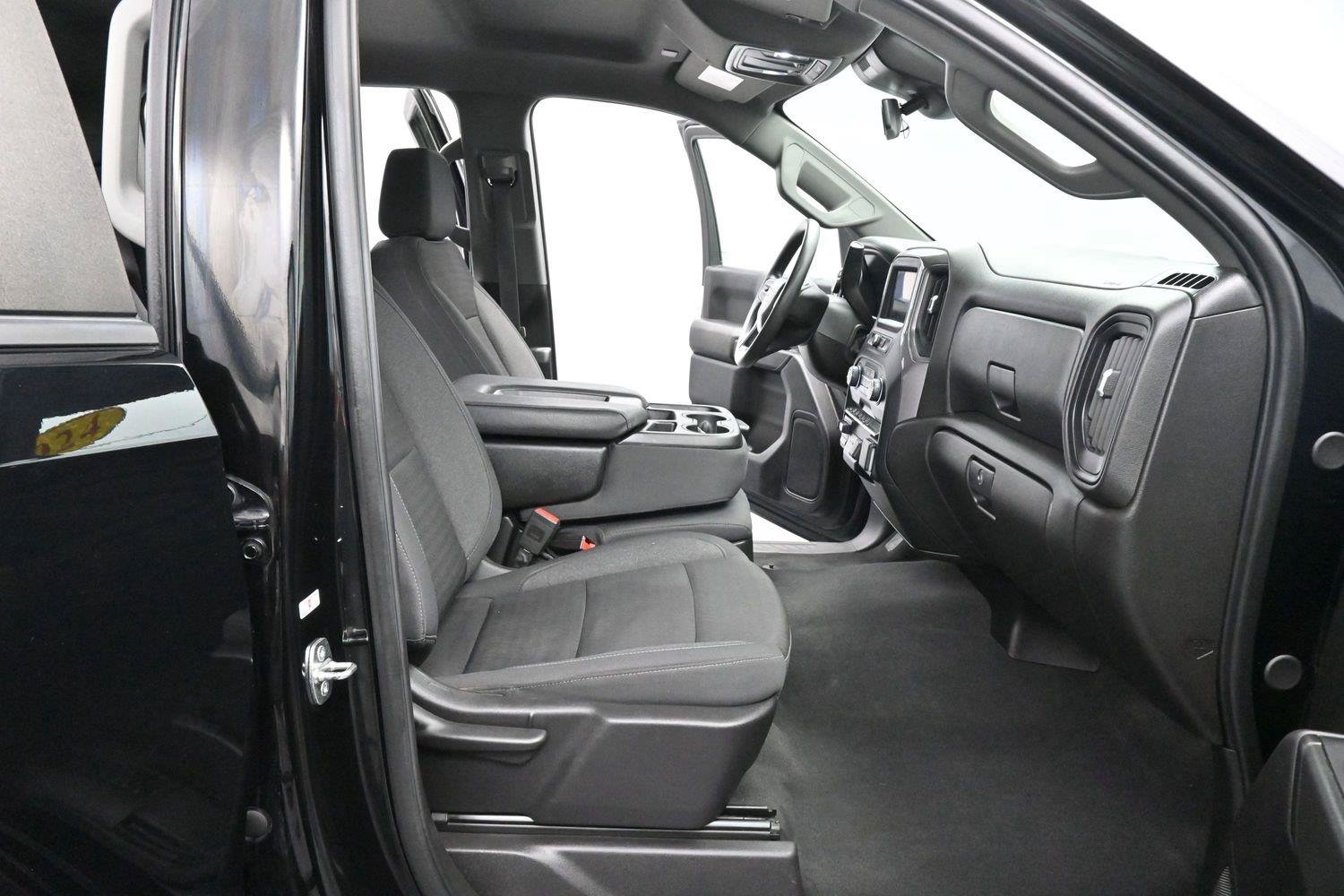 Used 2024 Chevrolet Silverado 1500 Custom AWD/4WD image 27
