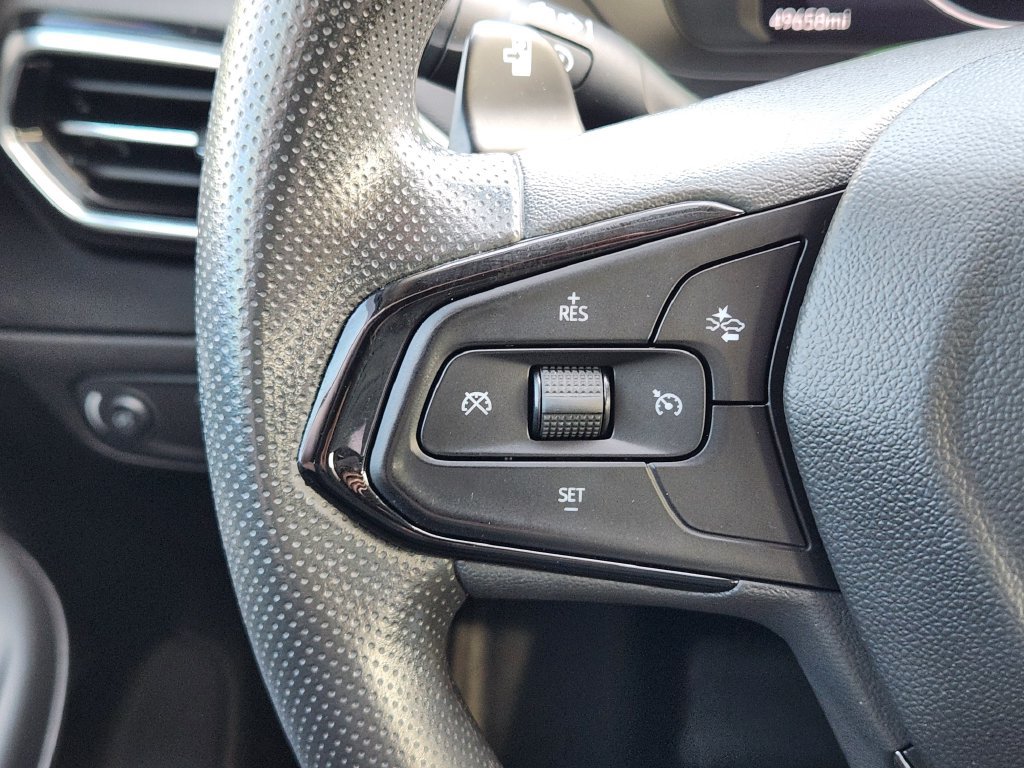 Used 2023 Chevrolet Bolt EUV LT FWD image 27