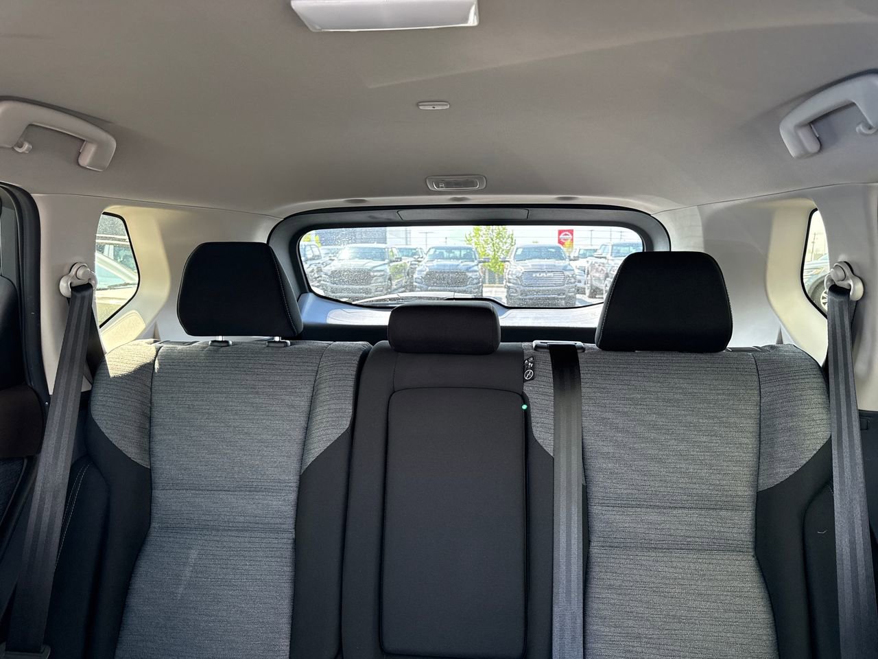 Used 2023 Nissan Rogue SV AWD/4WD image 24