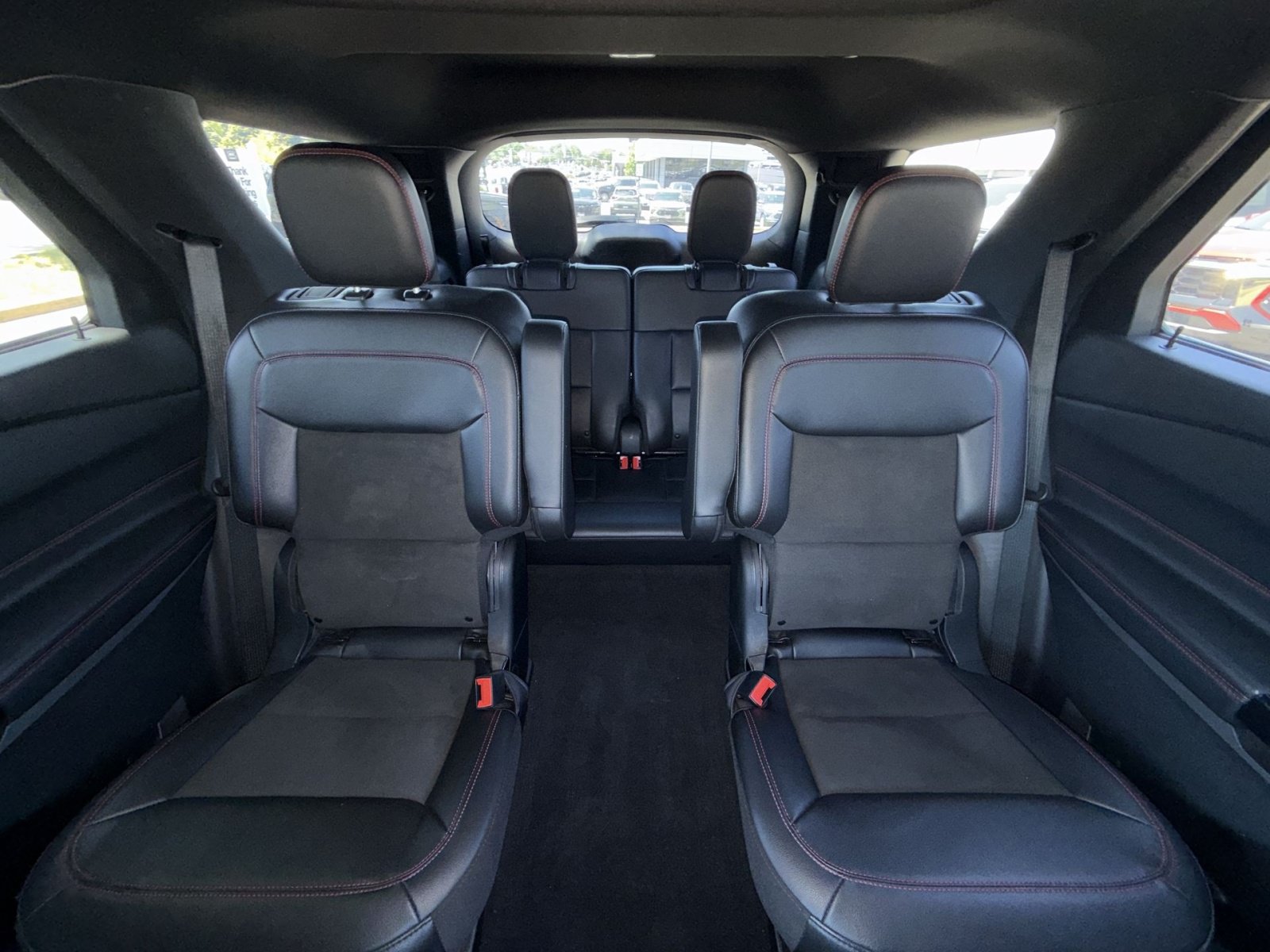 Used 2023 Ford Explorer ST-Line w/ Class IV Trailer Tow Package AWD/4WD image 25