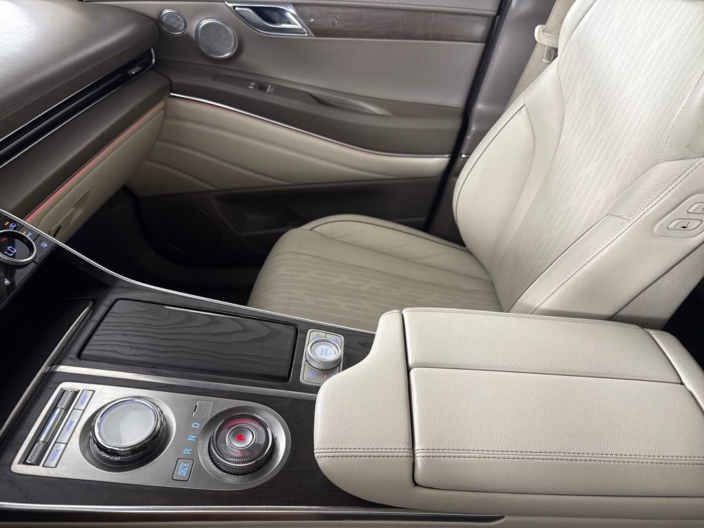Used 2023 Genesis GV80 2.5T w/ Advanced Package image 16