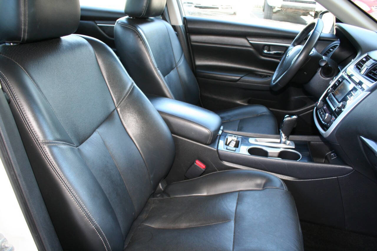 Used 2018 Nissan Altima 2.5 SL FWD image 26