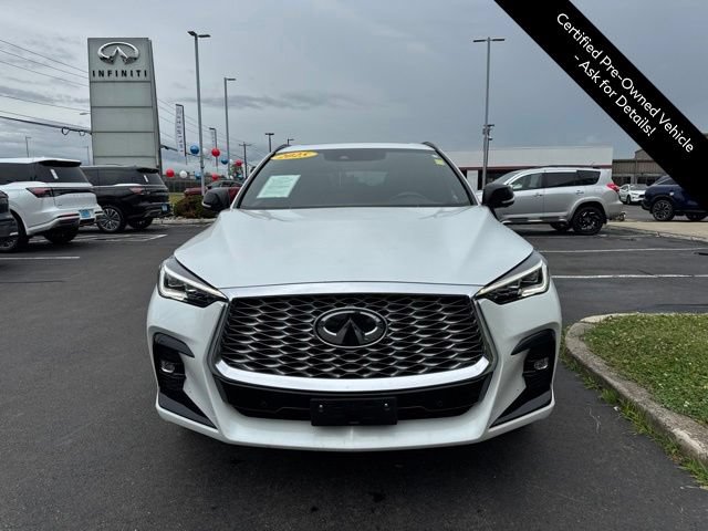 Certified 2025 INFINITI QX55 Essential AWD/4WD image 3