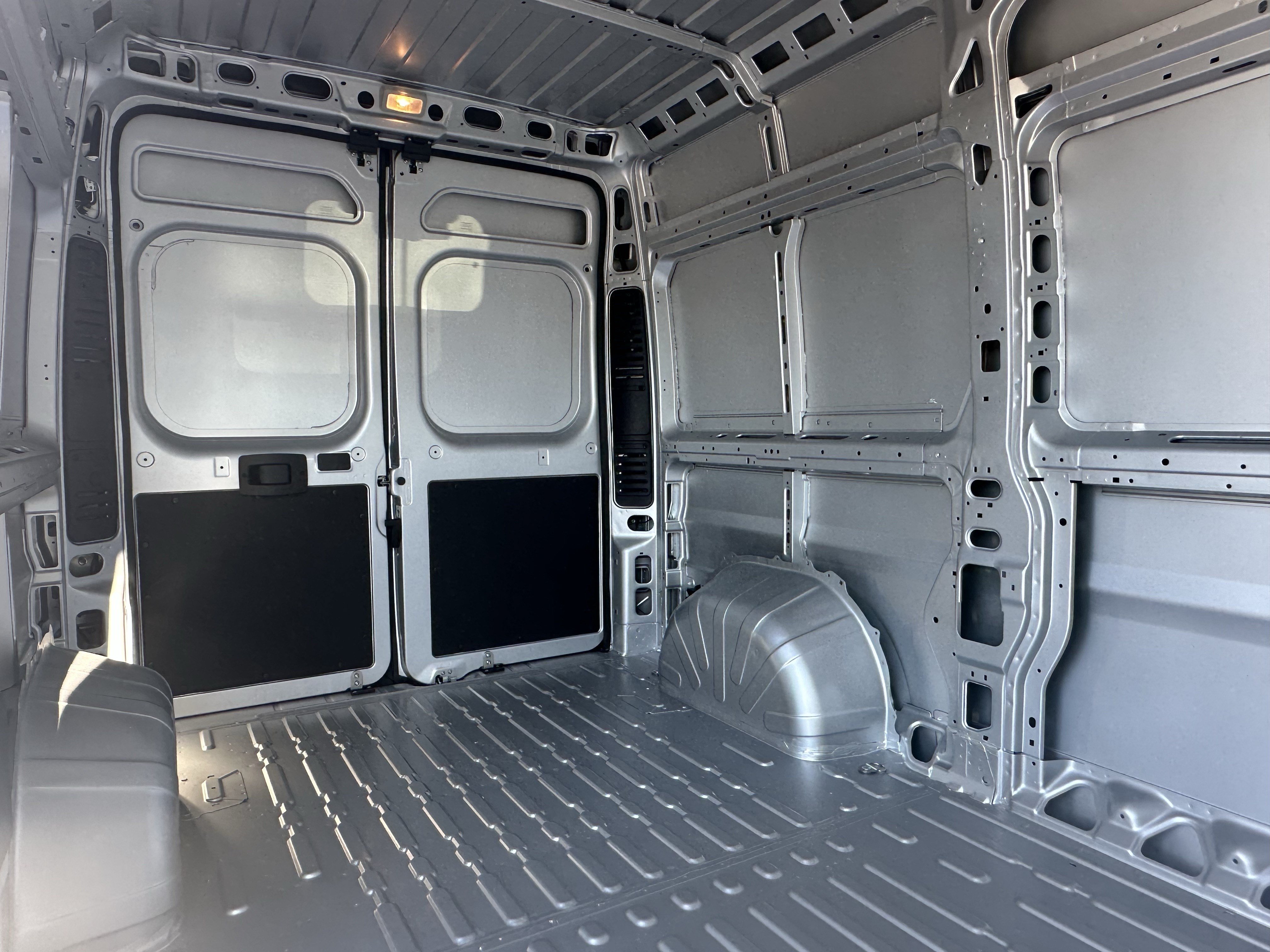 Used 2026 RAM ProMaster 1500 w/ Safety Group FWD image 16