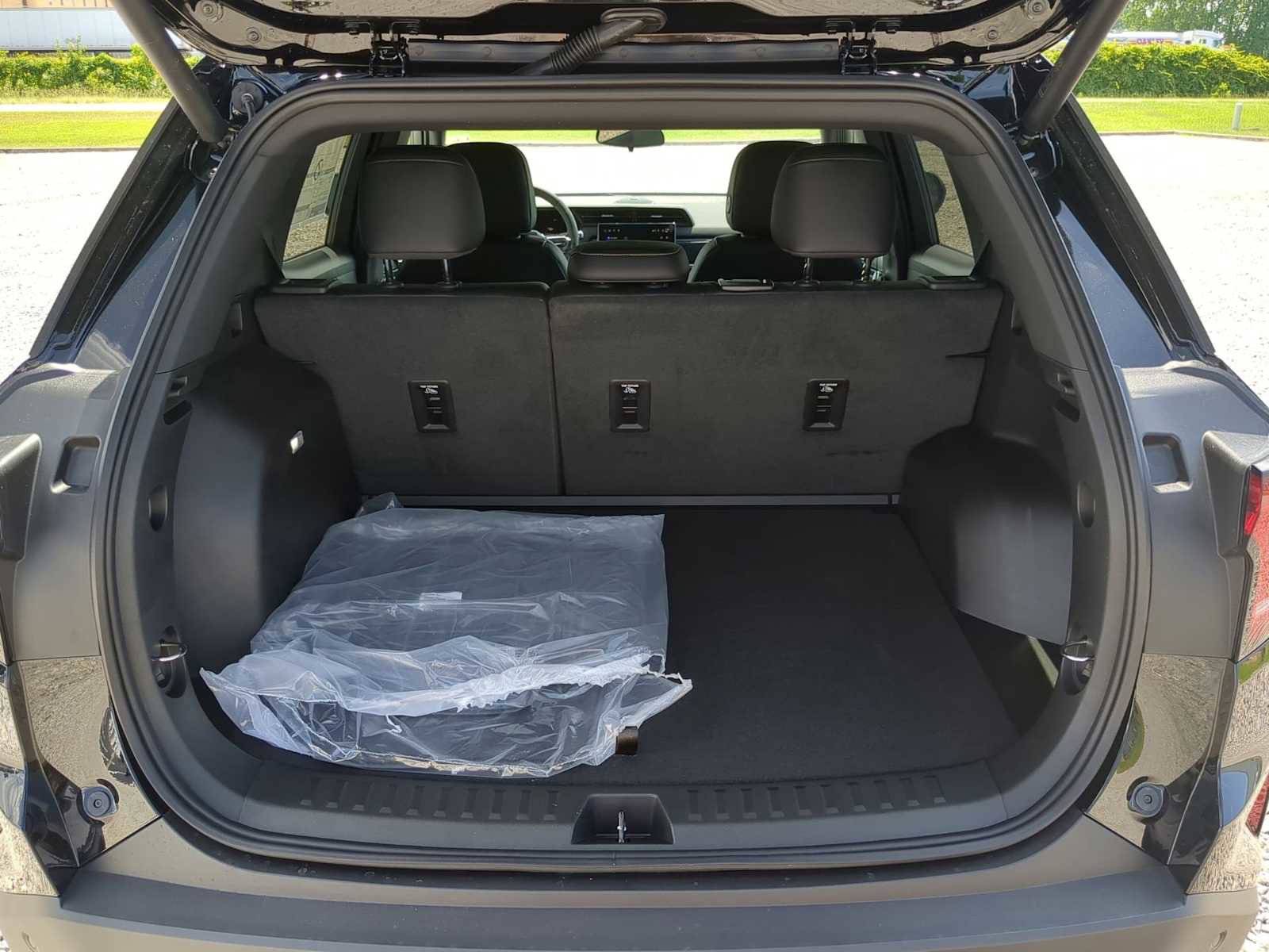 New 2026 GMC Terrain Elevation w/ Elevation Premium Package image 25