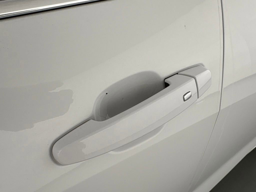 Used 2023 Chevrolet Malibu LT FWD image 14