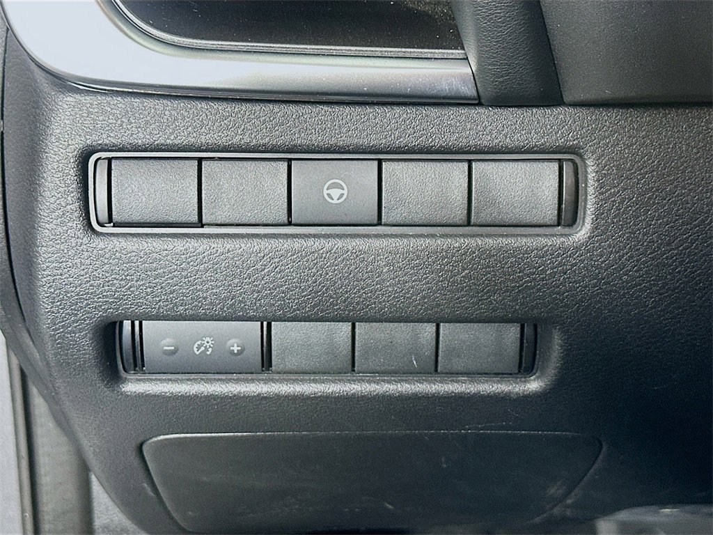 Used 2021 Nissan Rogue SV image 10