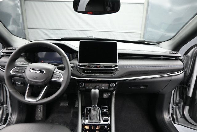 New 2026 Jeep Compass Limited AWD/4WD image 9