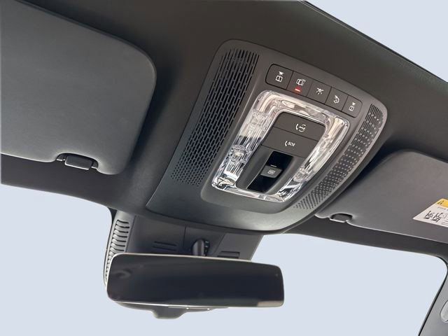 Used 2025 Mercedes-Benz GLB 250 GLB 250 image 29