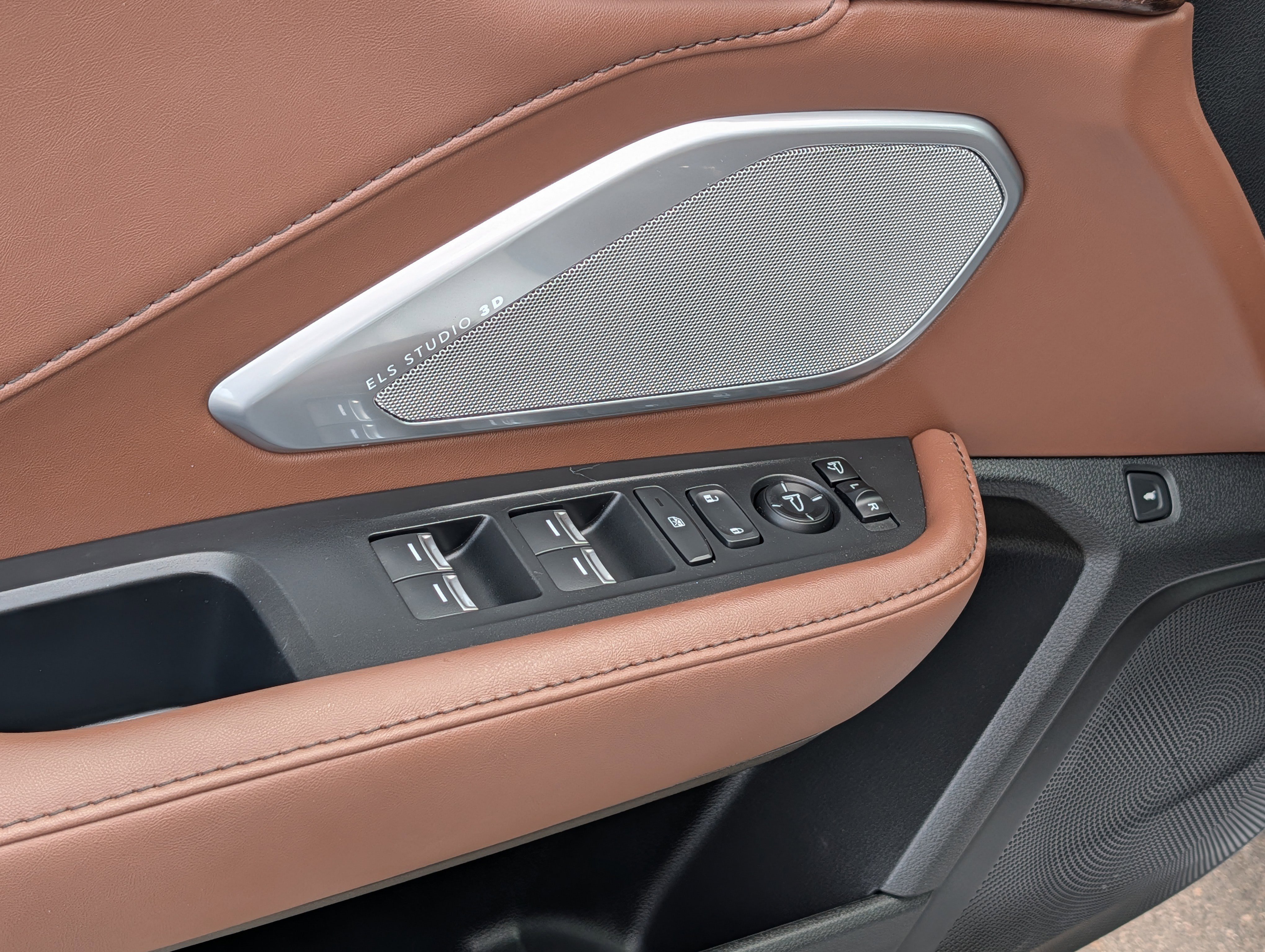 Certified 2024 Acura RDX w/Advance Package image 19