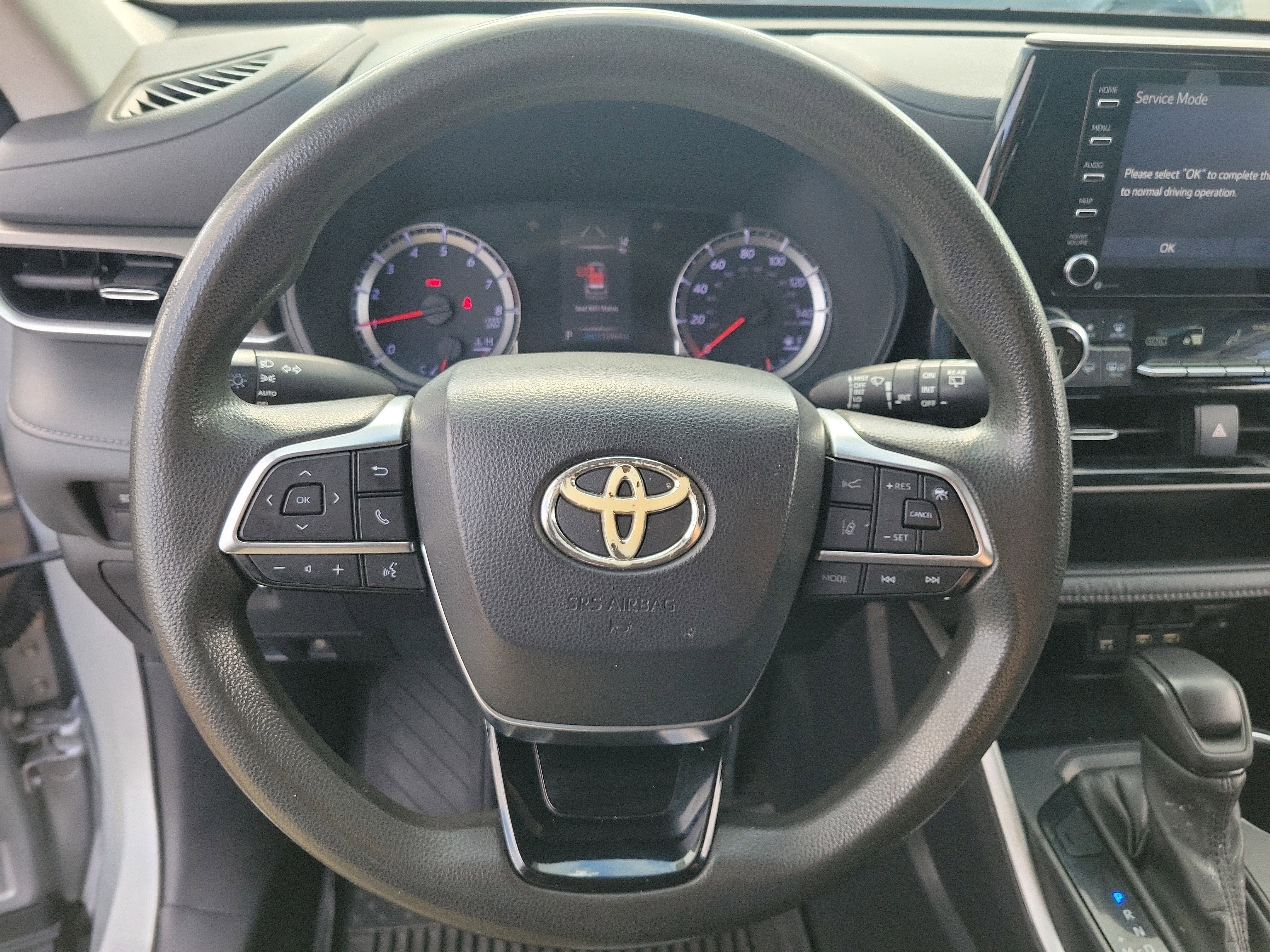 Used 2021 Toyota Highlander L FWD image 23
