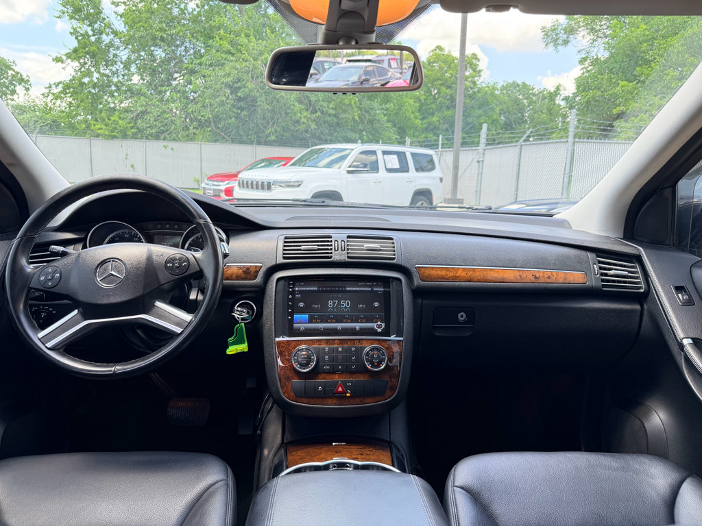Used 2012 Mercedes-Benz R 350 BlueTEC 4MATIC image 13