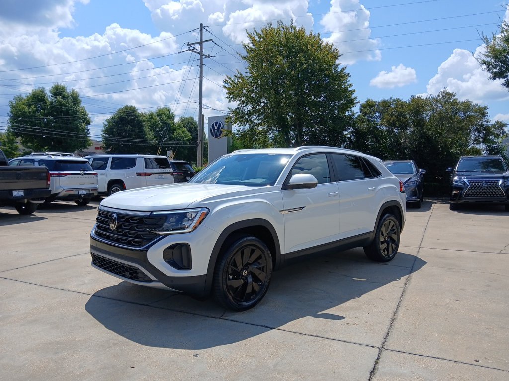 New 2026 Volkswagen Atlas Cross Sport SE FWD image 3