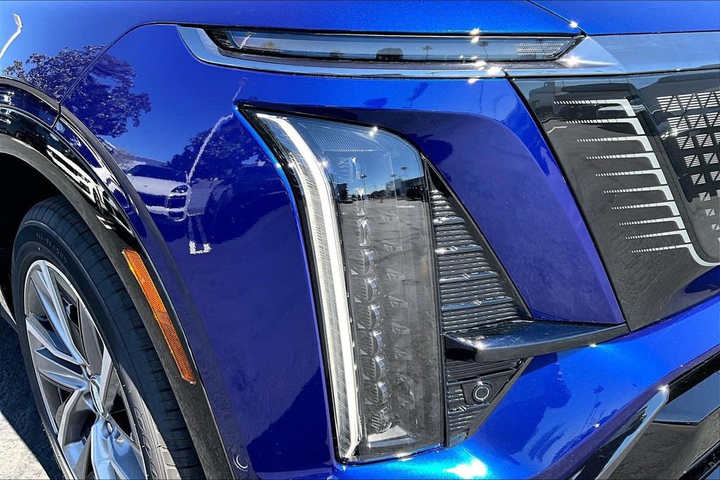 New 2026 Cadillac Vistiq Sport image 14
