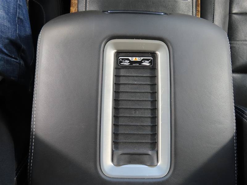 Used 2015 GMC Yukon Denali w/ Open Road Package AWD/4WD image 27