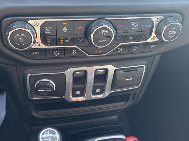 Used 2018 Jeep Wrangler Sport image 20