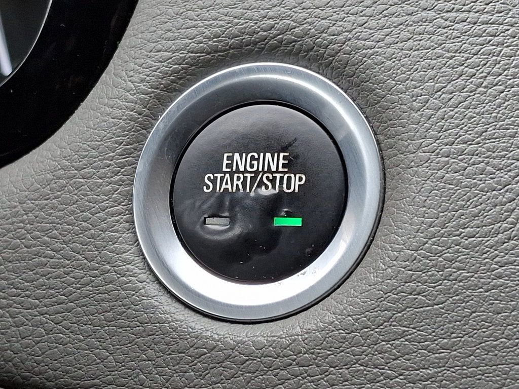 Used 2018 Cadillac XT5 Luxury w/ Driver Awareness Package image 23