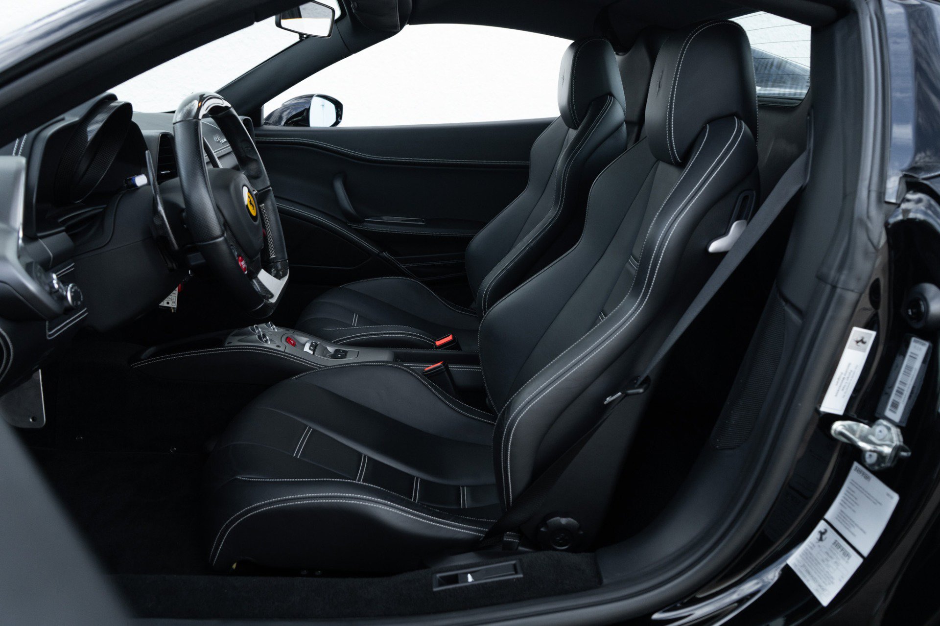 Used 2013 Ferrari 458 Spider image 5