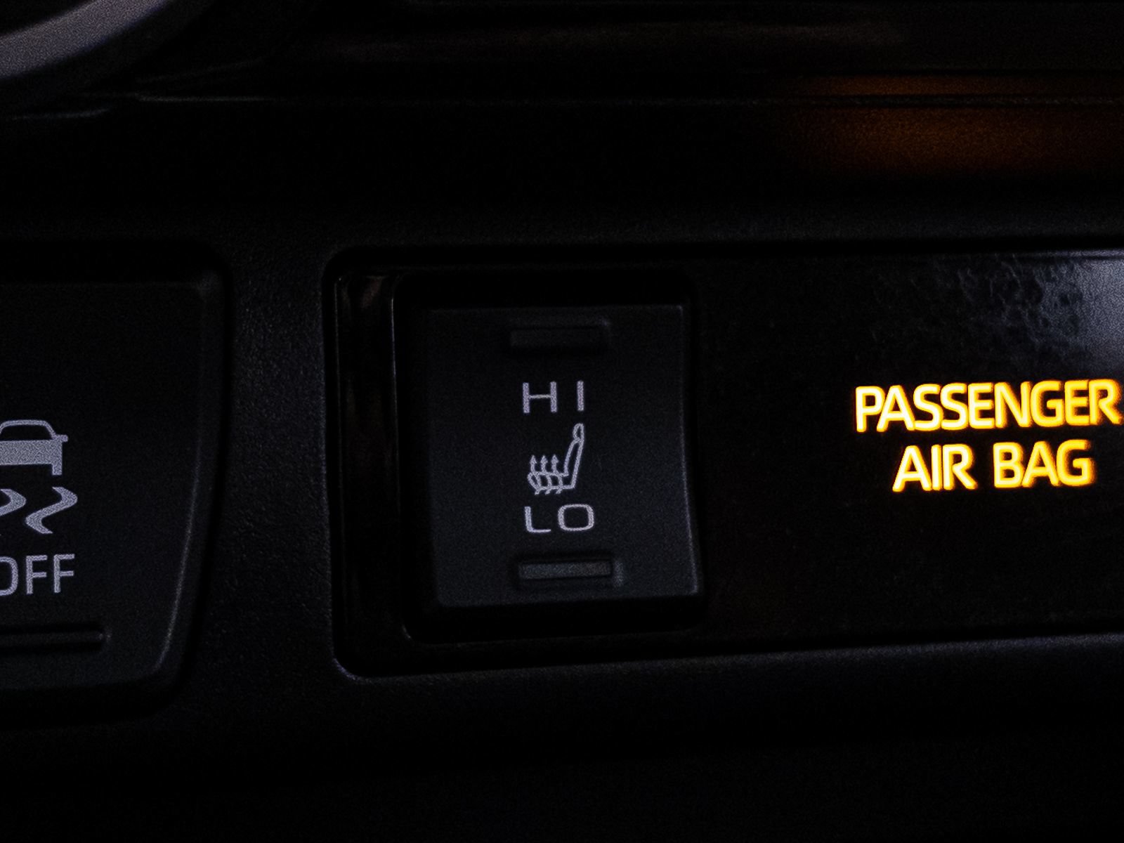Used 2021 Toyota RAV4 XLE w/ Convenience Package AWD/4WD image 31