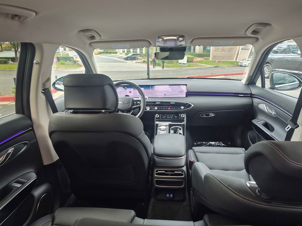 Used 2026 Genesis GV70 2.5T image 11