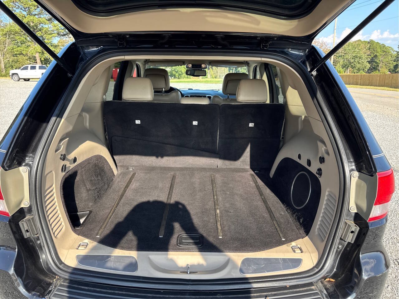 Used 2012 Jeep Grand Cherokee Limited w/ Trailer Tow Group IV RWD image 14