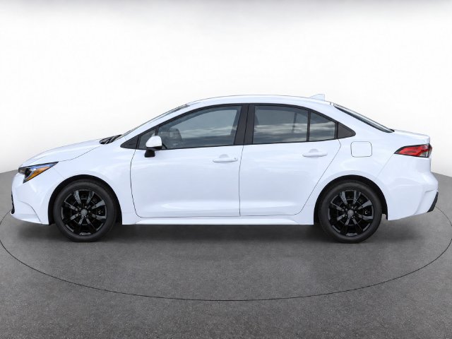Used 2025 Toyota Corolla LE FWD image 6