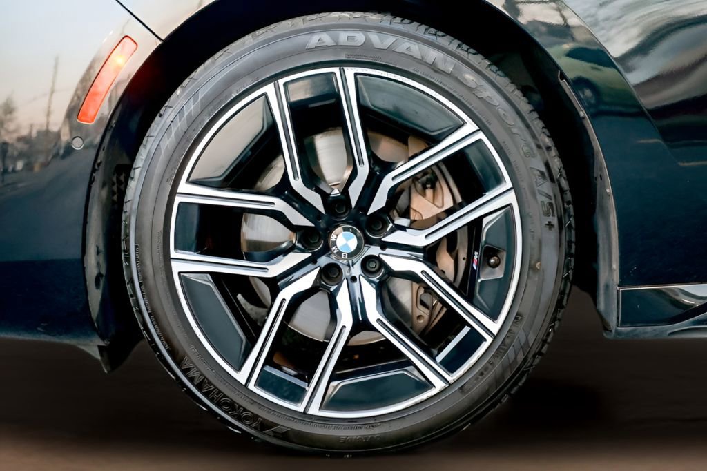 Used 2023 BMW 740i w/ Parking Assistance Package image 36