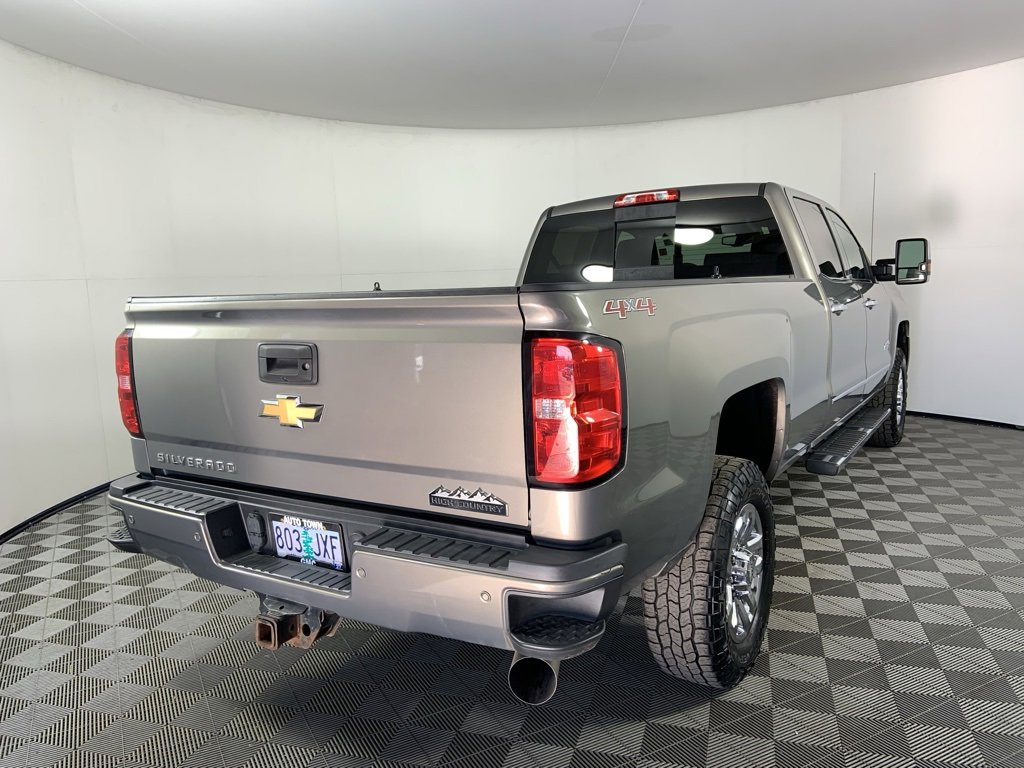 Used 2017 Chevrolet Silverado 3500 High Country w/ Duramax Plus Package image 3