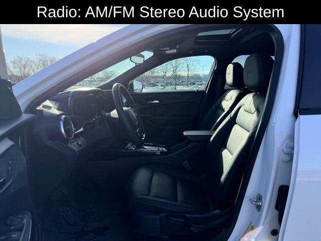 Certified 2025 Chevrolet Trax RS w/ Sunroof Package image 8
