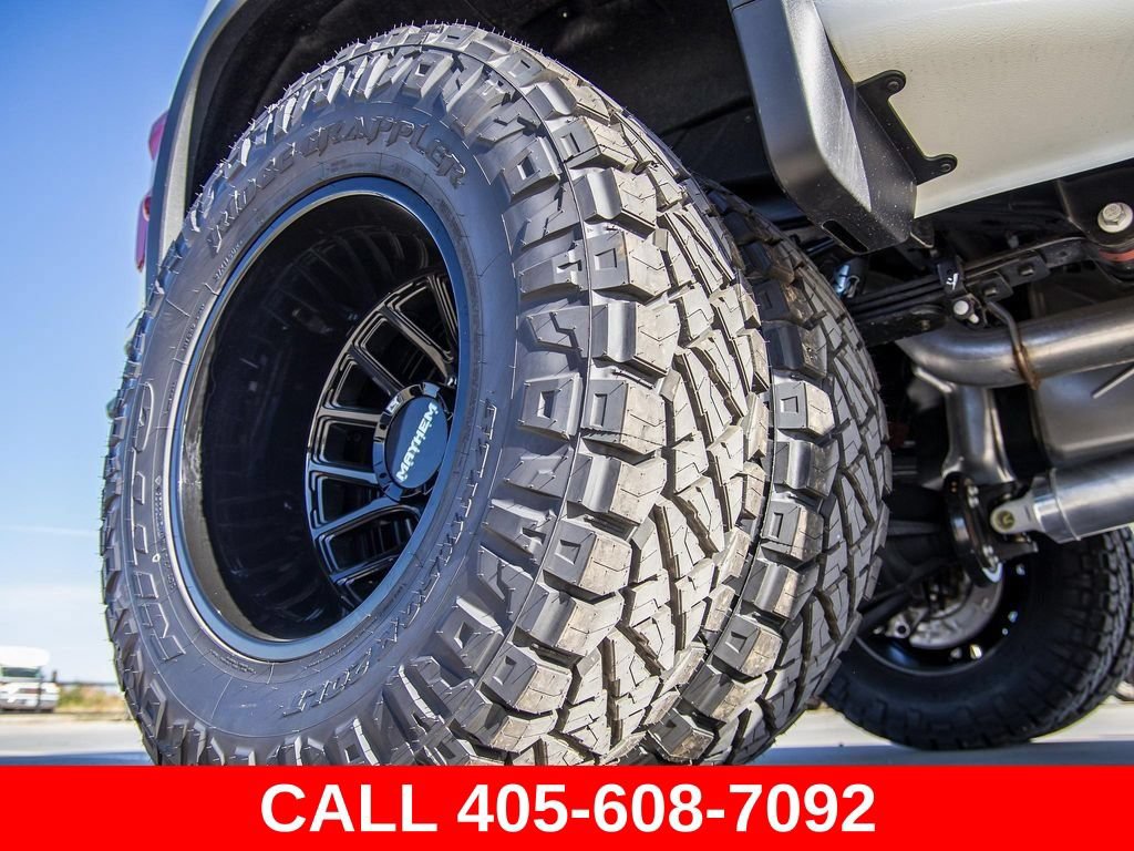 Used 2025 Chevrolet Silverado 3500 High Country w/ High Country Premium Package AWD/4WD image 18