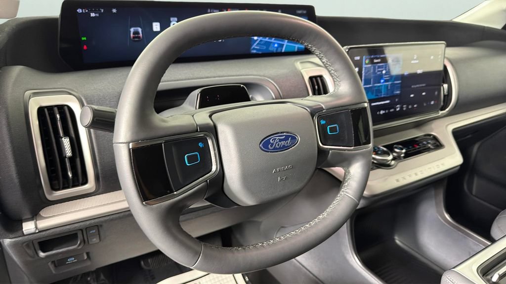 Used 2026 Ford Expedition Active RWD image 26