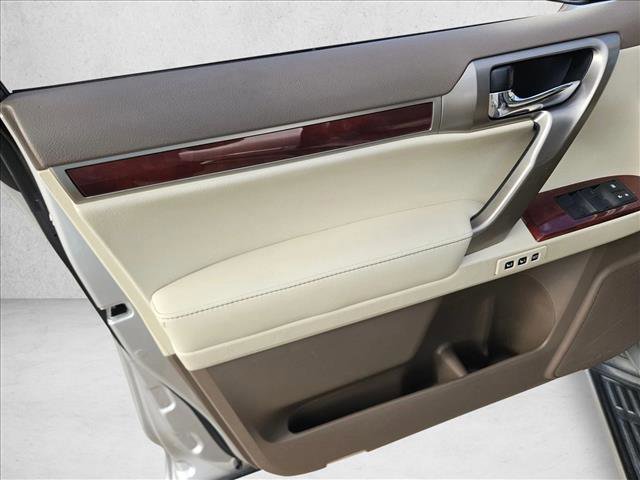 Used 2013 Lexus GX 460 Premium image 10